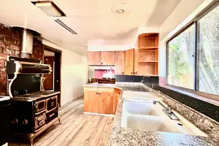 308 Coast St, Willits, CA 95490 - Photo 10