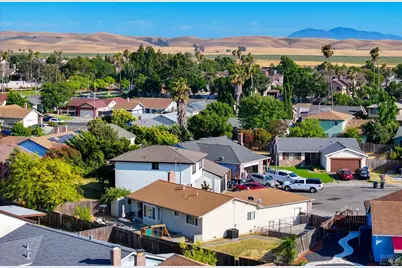 906 Trumpeter Court, Suisun City, CA 94585 - Photo 46