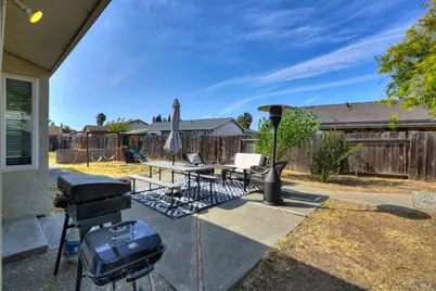 906 Trumpeter Court, Suisun City, CA 94585 - Photo 26