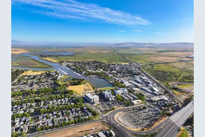 906 Trumpeter Court, Suisun City, CA 94585 - Photo 70