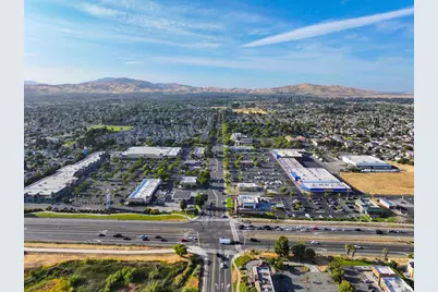 906 Trumpeter Court, Suisun City, CA 94585 - Photo 68