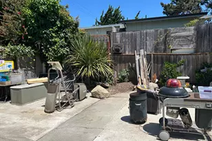 1060 30th Ave, Santa Cruz, CA 95062 - Photo 6