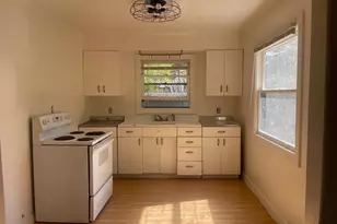 303 W 2nd St, Cloverdale, CA 95425 - Photo 4