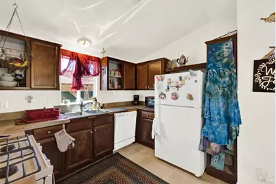 8 Deck Drive, Suisun City, CA 94585 - Photo 12