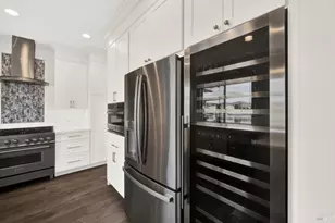 90 S Newport Dr, Napa, CA 94559 - Photo 28