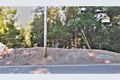 26549 Daphne Way, Willits, CA 95490 - Photo 2