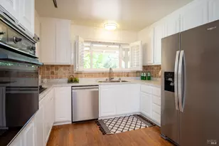 31 Esmeyer Dr, San Rafael, CA 94903 - Photo 12