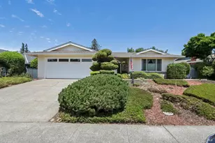 322 Mockingbird Cir, Santa Rosa, CA 95409 - Photo 2