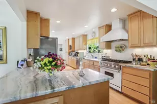 322 Mockingbird Cir, Santa Rosa, CA 95409 - Photo 8