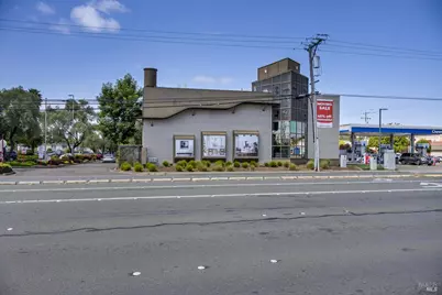 1125 W Steele Lane, Santa Rosa, CA 95403 - Photo 4