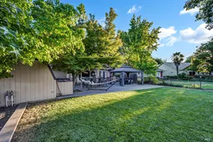 19450 Mountain Meadow, Hidden Valley Lake, CA 95467 - Photo 32