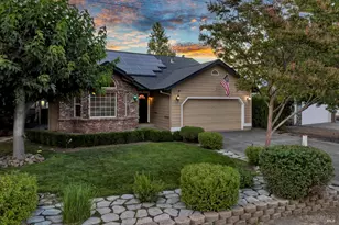 19450 Mountain Meadow, Hidden Valley Lake, CA 95467 - Photo 2