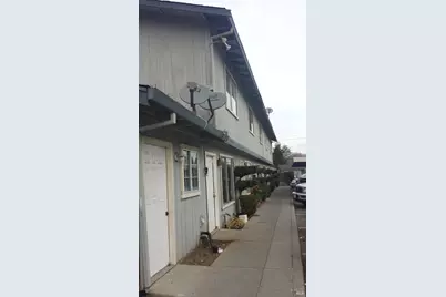 805 South Street #3, Hollister, CA 95023 - Photo 2