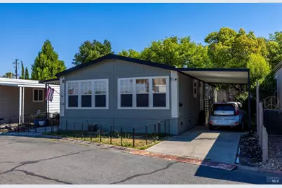 137 Lemon Tree Circle, Vacaville, CA 95687 - Photo 2