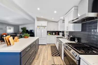 137 Lemon Tree Circle, Vacaville, CA 95687 - Photo 8