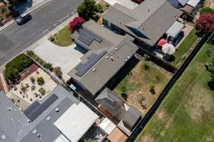 178 McKinley Cir, Vacaville, CA 95687 - Photo 32