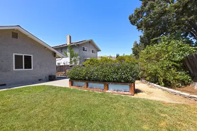 185 Salinas Drive, Vacaville, CA 95688 - Photo 28