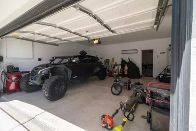 4859 Ridge Point Way, Jurupa Valley, CA 92509 - Photo 34