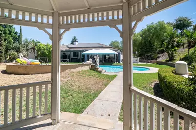 4859 Ridge Point Way, Jurupa Valley, CA 92509 - Photo 54