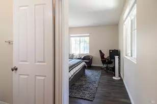 4859 Ridge Point Way, Jurupa Valley, CA 92509 - Photo 28