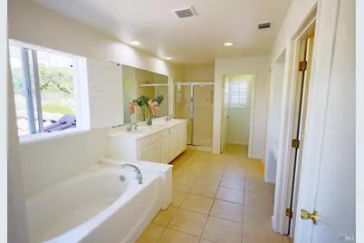 3554 Calm Breeze Court, Vallejo, CA 94591 - Photo 20