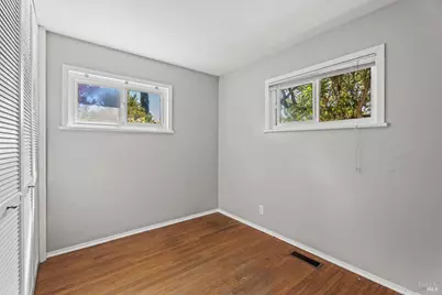 611 Hawthorne Lane, Willits, CA 95490 - Photo 14