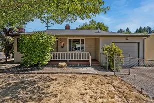 611 Hawthorne Ln, Willits, CA 95490 - Photo 2