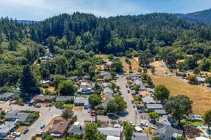 611 Hawthorne Ln, Willits, CA 95490 - Photo 24