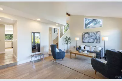 1018 Oakmont Court, Napa, CA 94559 - Photo 4