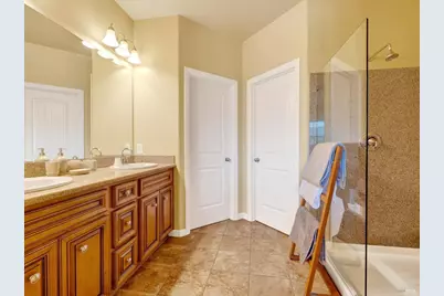180 Healdsburg Avenue #A, Cloverdale, CA 95425 - Photo 20