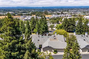 2008 Stonefield Ln, Santa Rosa, CA 95403 - Photo 2