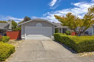 828 Stoneridge Cir, Fairfield, CA 94534 - Photo 2