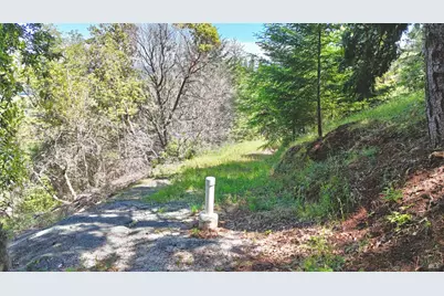 8207 W Dry Creek Road, Healdsburg, CA 95448 - Photo 20