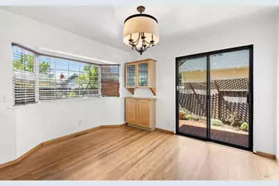 537 Emerald Park Court, Santa Rosa, CA 95409 - Photo 8