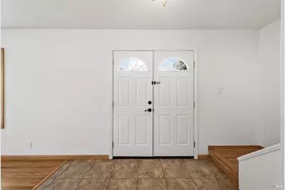 537 Emerald Park Court, Santa Rosa, CA 95409 - Photo 4