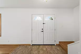 537 Emerald Park Ct, Santa Rosa, CA 95409 - Photo 4