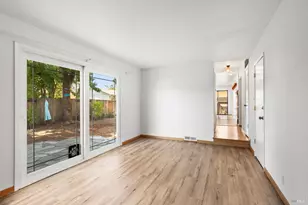 537 Emerald Park Ct, Santa Rosa, CA 95409 - Photo 16