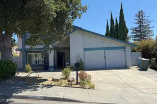 272 Woodridge Dr, Vallejo, CA 94591 - Photo 1