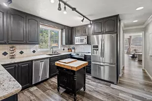 17319 Meadow View Dr, Hidden Valley Lake, CA 95467 - Photo 28