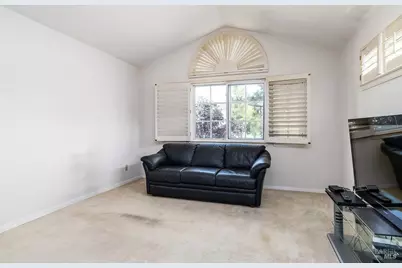 26 Mariners Circle, San Rafael, CA 94903 - Photo 16