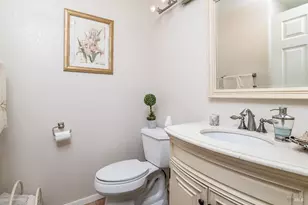 26 Mariners Cir, San Rafael, CA 94903 - Photo 24