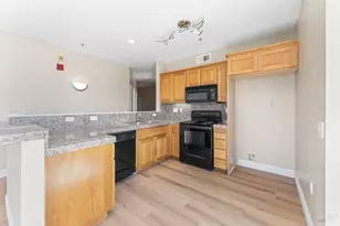 655 12th St, Oakland, CA 94607 - Photo 8