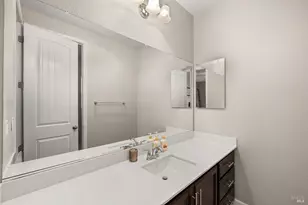 2031 Newcastle Dr, Vacaville, CA 95687 - Photo 10