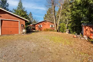 24465 Sherwood Rd, Willits, CA 95490 - Photo 4