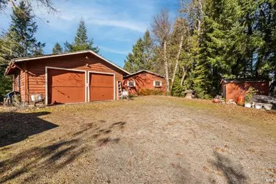 24465 Sherwood Road, Willits, CA 95490 - Photo 2