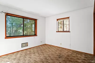 24465 Sherwood Road, Willits, CA 95490 - Photo 16