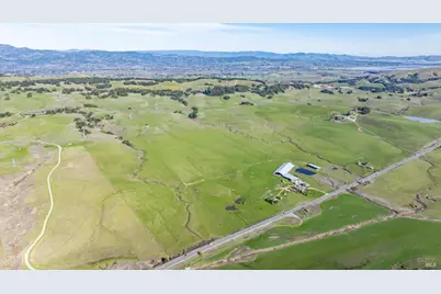 4695 Old Adobe Road, Petaluma, CA 94954 - Photo 2