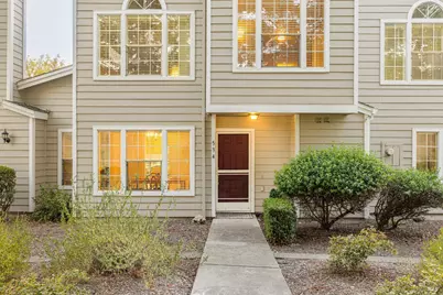 534 E Jasmine Circle, Santa Rosa, CA 95407 - Photo 2