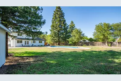 9663 Lakewood Drive, Windsor, CA 95492 - Photo 56