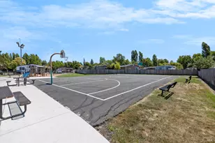 58 Estrella Dr, Rohnert Park, CA 94928 - Photo 32